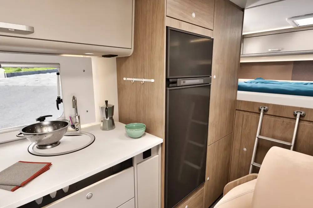 5 Berth Motorhome - image 13