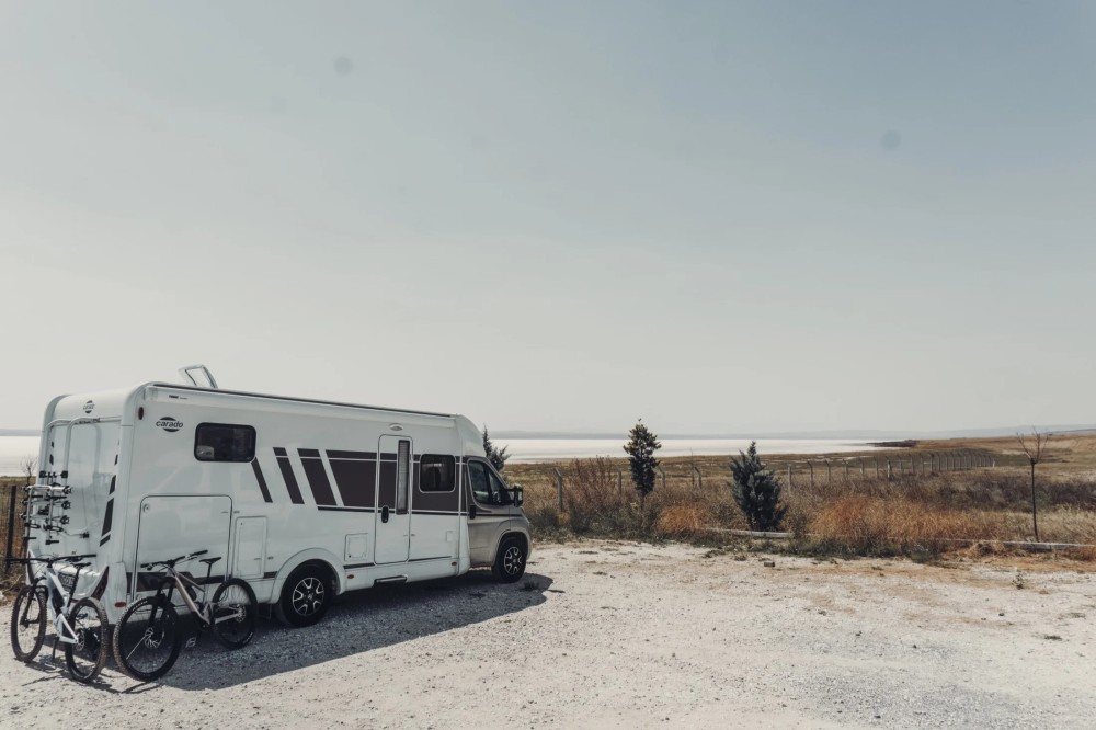 4 Berth Motorhome - image 8