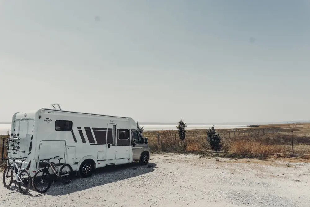 4 Berth Motorhome - image 7