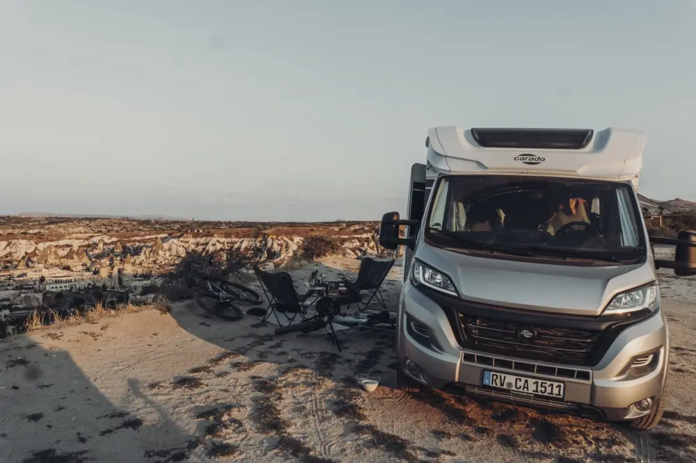 4 Berth Motorhome - image 8
