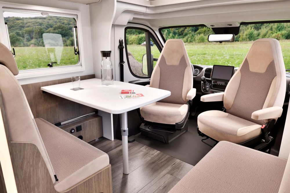 4 Berth Motorhome - image 14