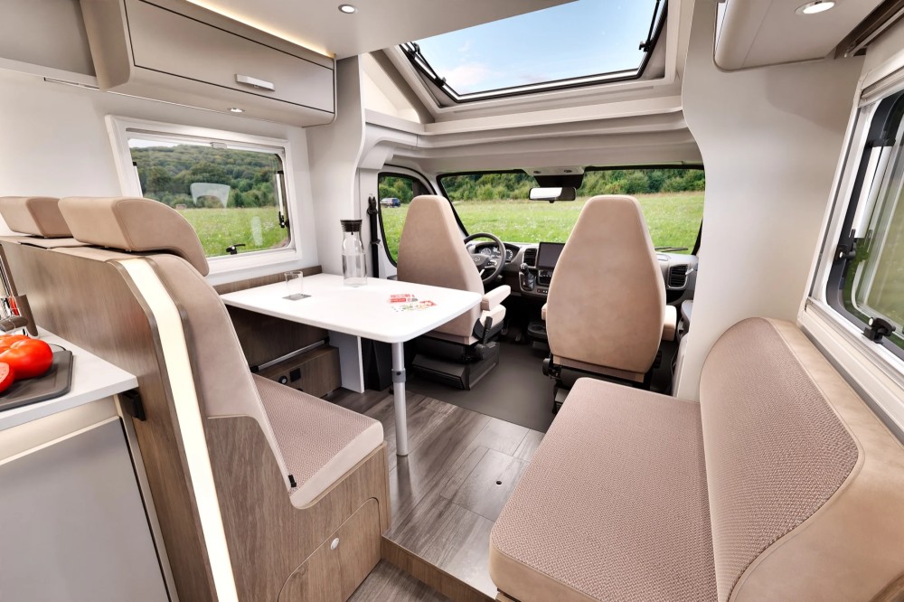 4 Berth Motorhome - image 16