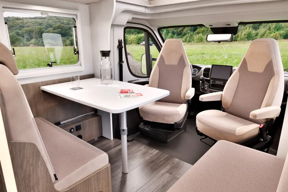 4 Berth Motorhome - image 11