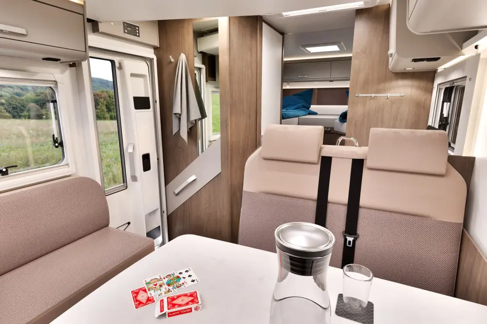 4 Berth Motorhome - image 14