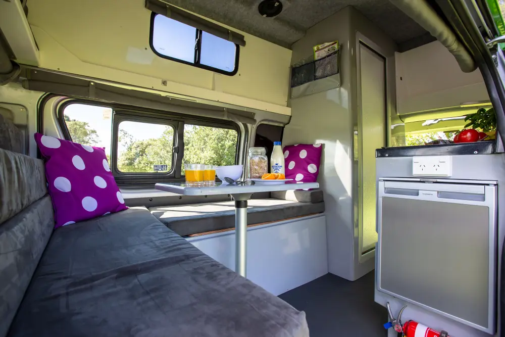 4-Berth Camper - image 4
