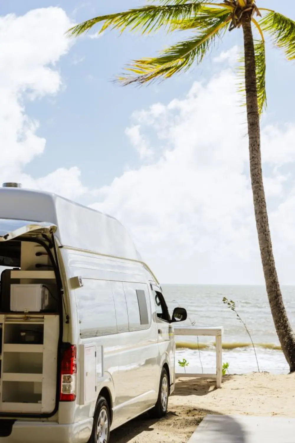 Deluxe 4 Person shower/toilet Campervan - image 5