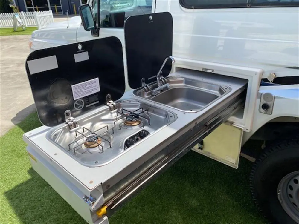Trailfinder 2 Berth Camper 4WD - image 10