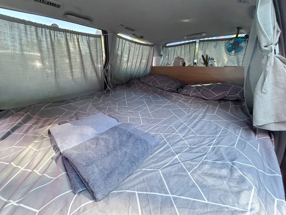 2 Berth campervan - image 6