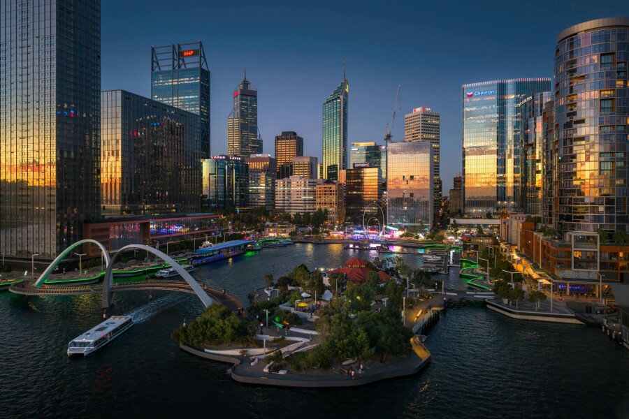 Explore the Nullarbor, beaches and outback on a roadtrip from Adelaide to Perth from just $1/day with Imoova car rental relocations.