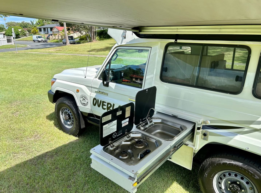 Landcruiser Troopy 2 Person - image 8