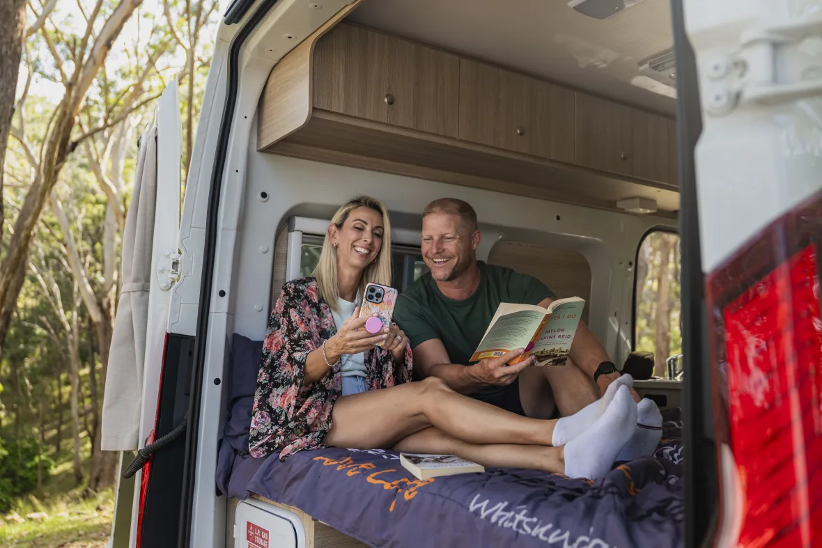 2 Berth Hi-Top - image 6