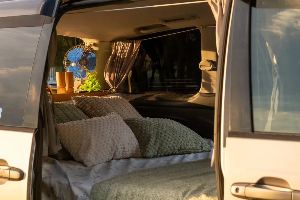 Compact 2 Berth - image 7