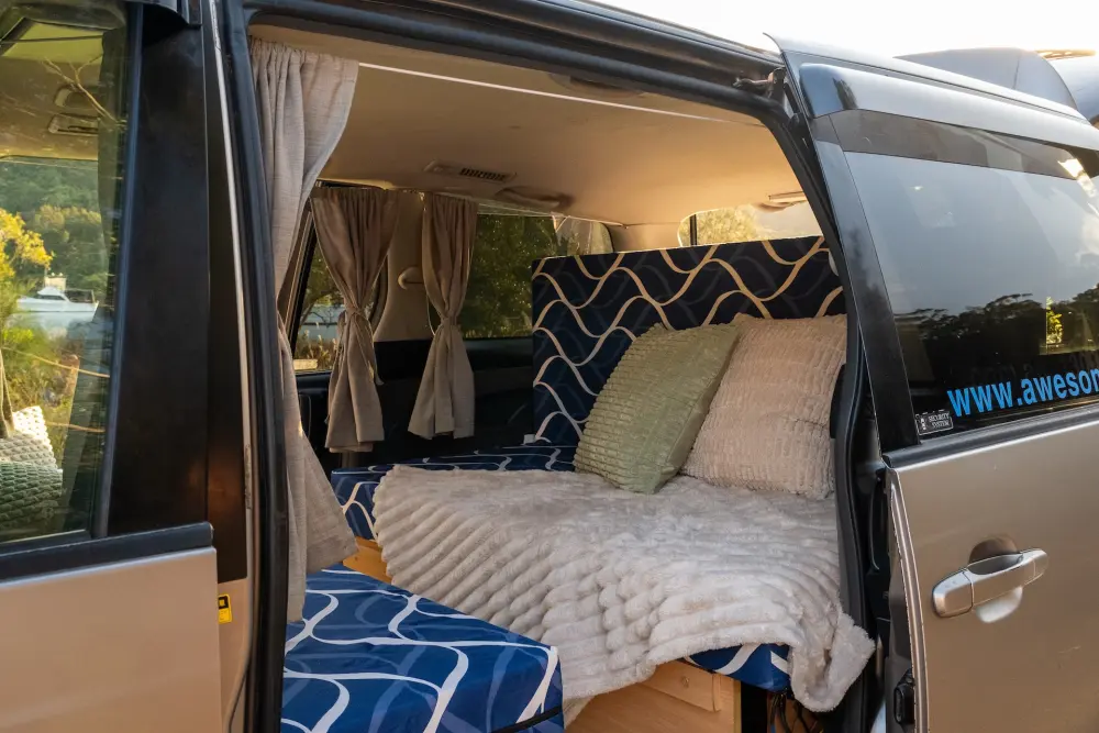 Compact 2 Berth - image 10