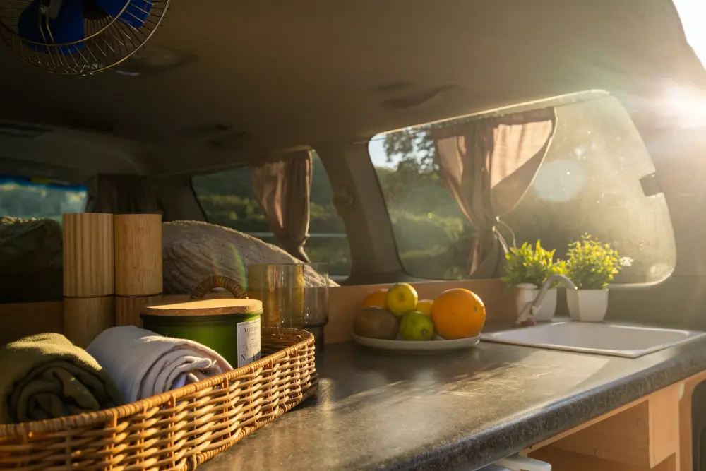 Sun Chaser 2 Berth - image 7