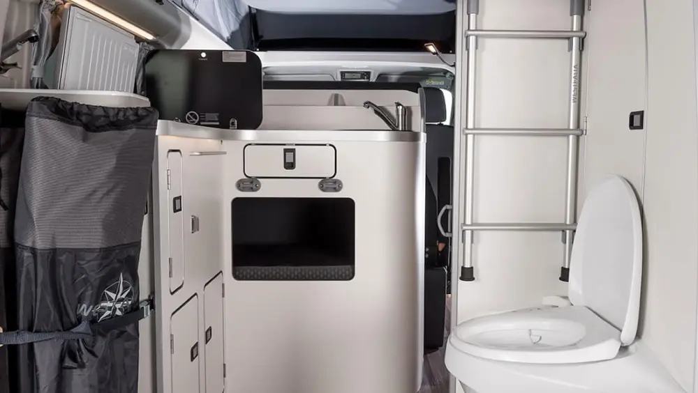 4 berth Campervan - image 9