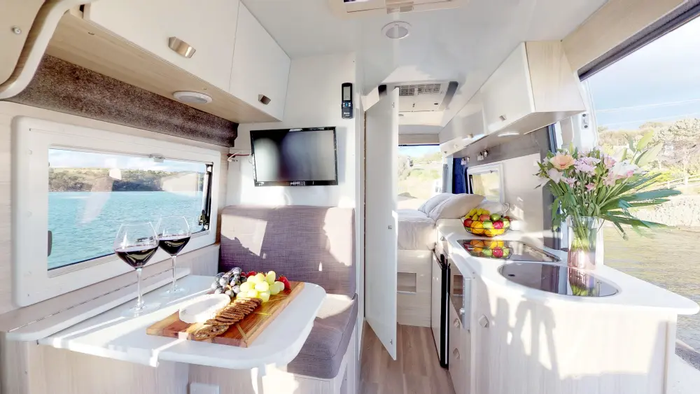 2 Berth Motorhome - image 5