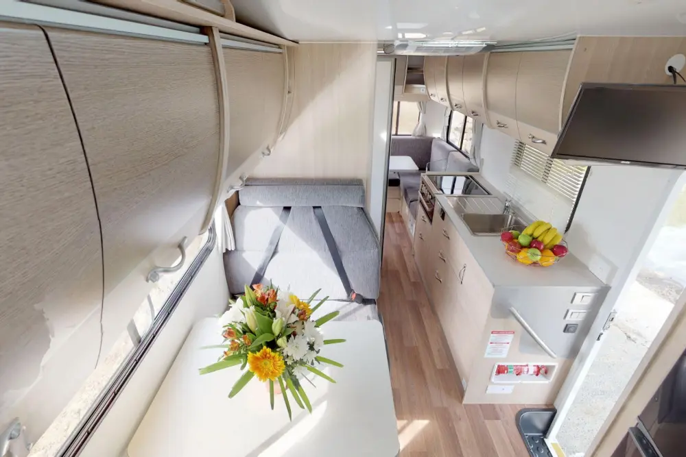 6 Berth Motorhome 从 Melbourne 到 Sydney 的搬迁