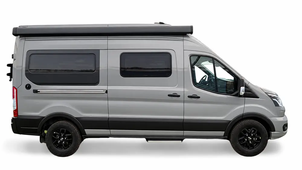 4 Berth with Shower/Toilet - image 2