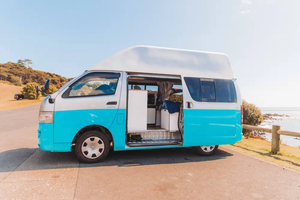 Toyota Hiace 3 Berth Motorhome Umzug von Christchurch nach Auckland