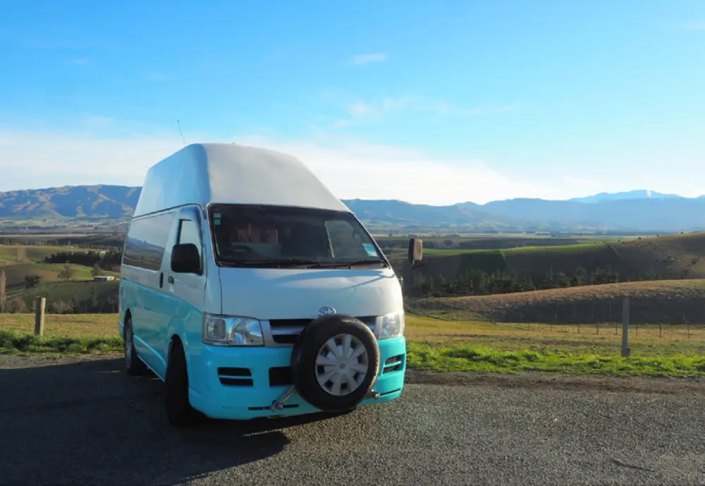 Toyota Hiace 3 Berth Motorhome Umzug von Christchurch nach Auckland