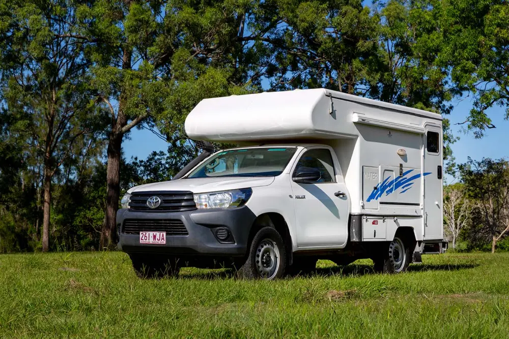 Adventure 4x4 Camper - image 2