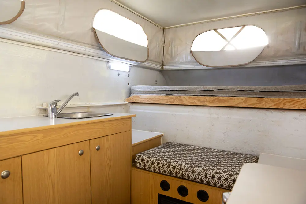 Adventure 4x4 Camper - image 3