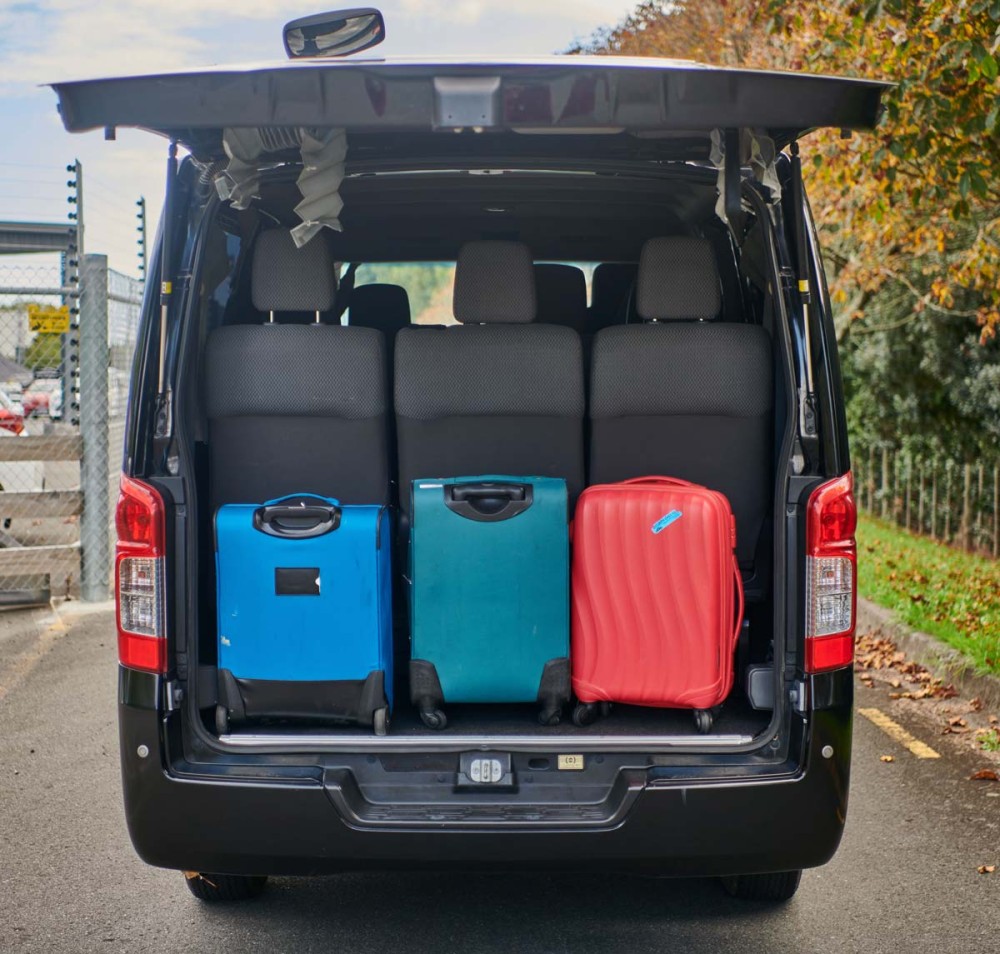 10 Seat Mini Bus - image 4