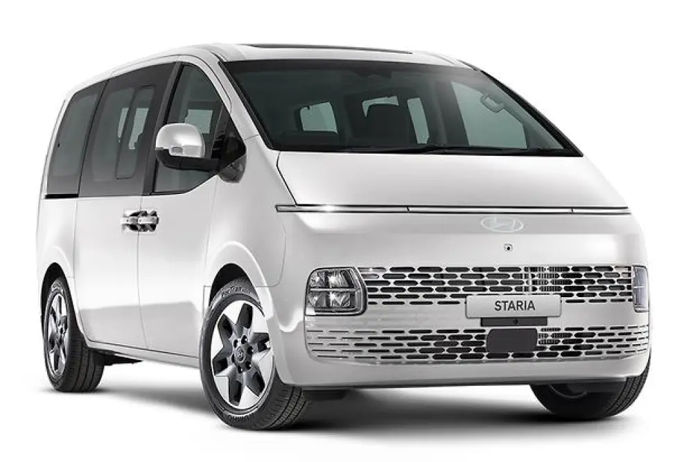 8 Seater Minivan - image 2