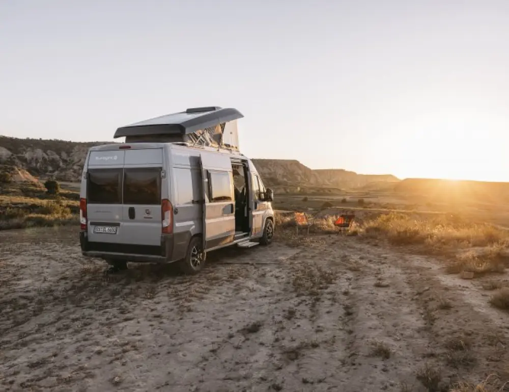 campervan - image 8