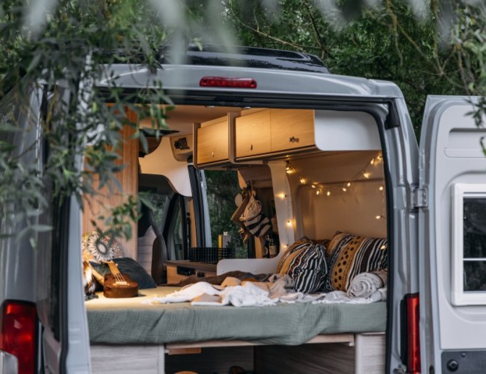campervan - image 5