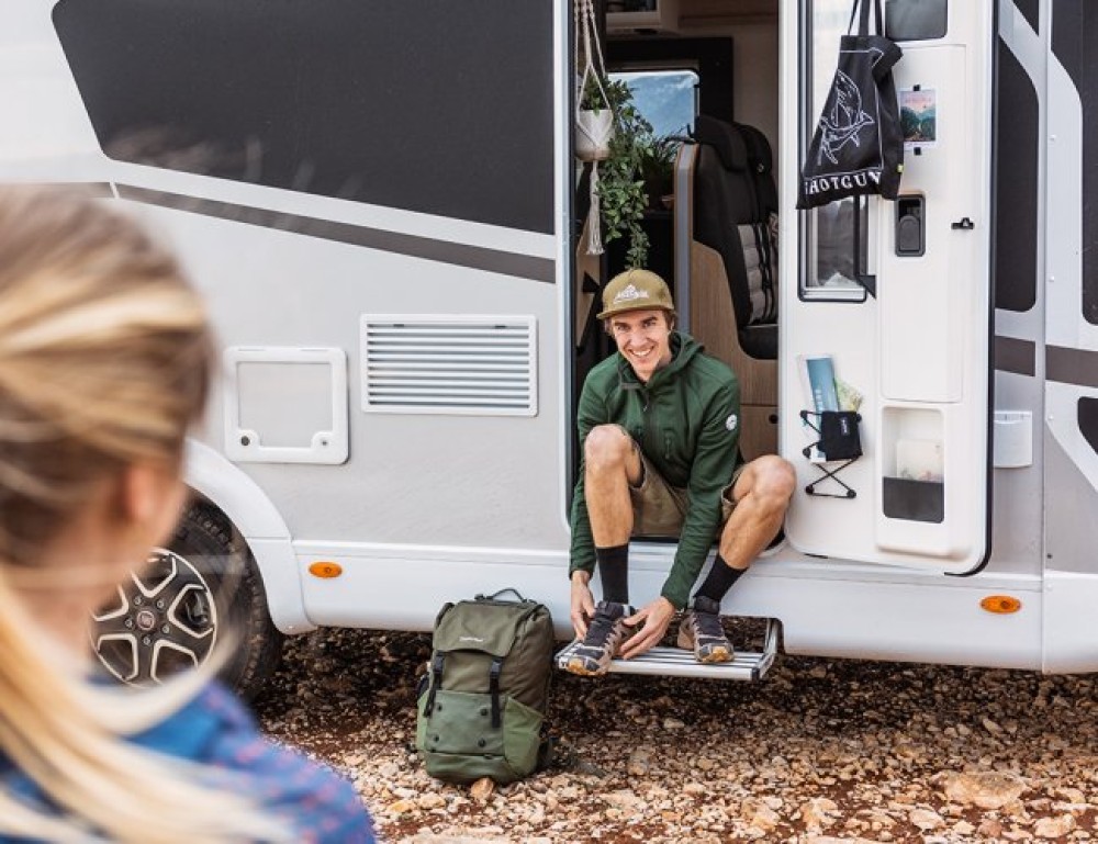 2 Berth Semi Integrated Motorhome - image 6