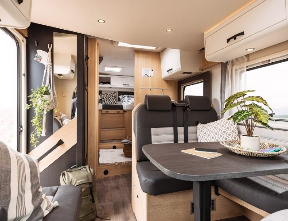 2 Berth Semi Integrated Motorhome - image 5